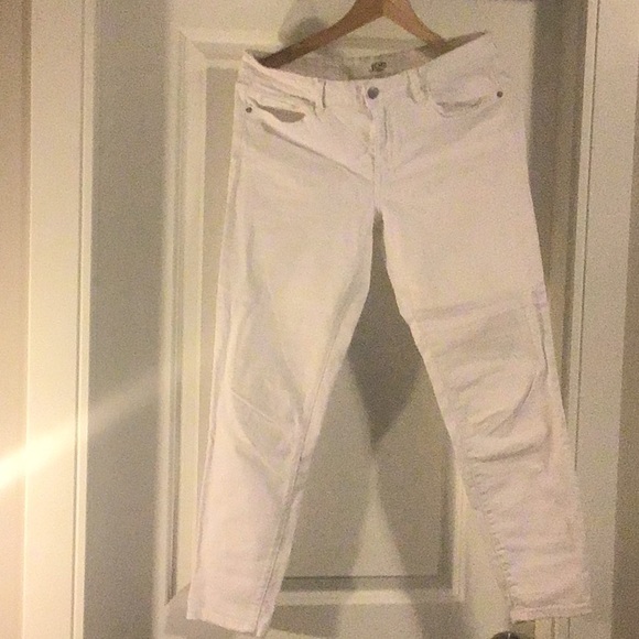 Bryant, Dex, Jaqueline D Cout, Joe Fresh Summer Clothes - Picture 15 of 16